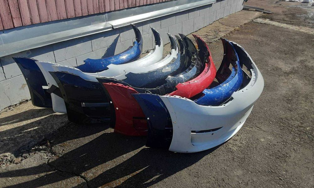 Tesla Тесла model 3 бампер передній оригінальний