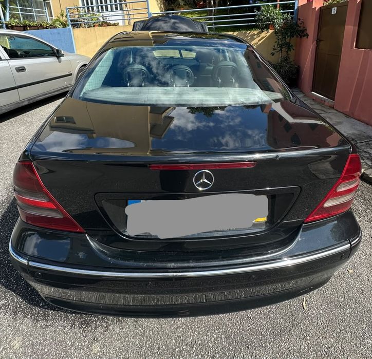 Mercedes -Benz 220 CDI — photo 4