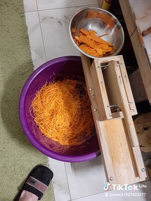 Шинковка(шатківниця)для корейки деревяна,ручна