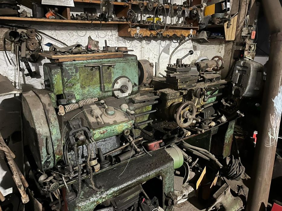 Продам токарний станок 1E61