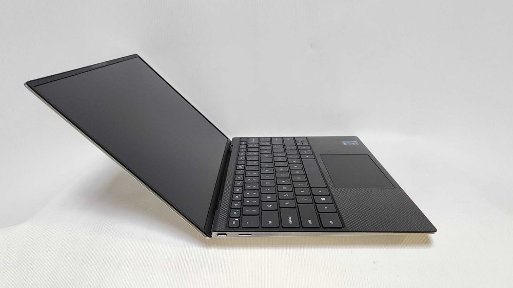 Dell XPS 13 9310 i5 -1135G7 16GB 256GB  Iris Xe 13.4" FHD+