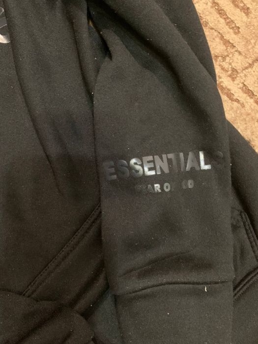 Худі  essentials