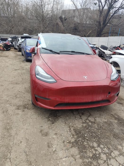 Капот Tesla model 3 Y / Tesla Model 3 Y