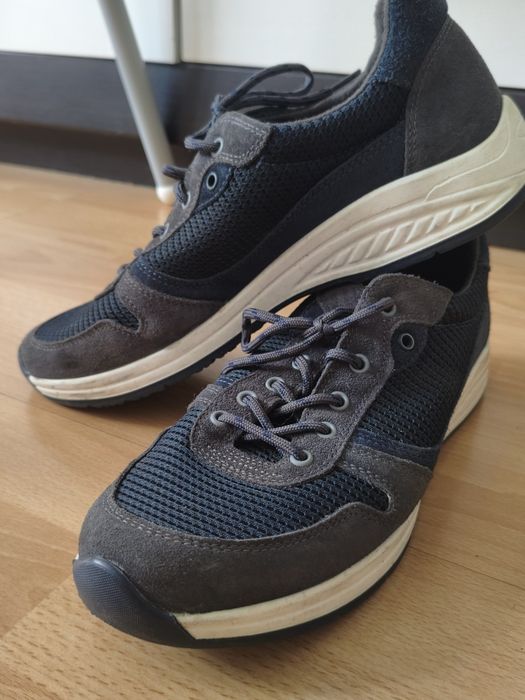 Buty sportowe MON 904A Wojas 43 nowe