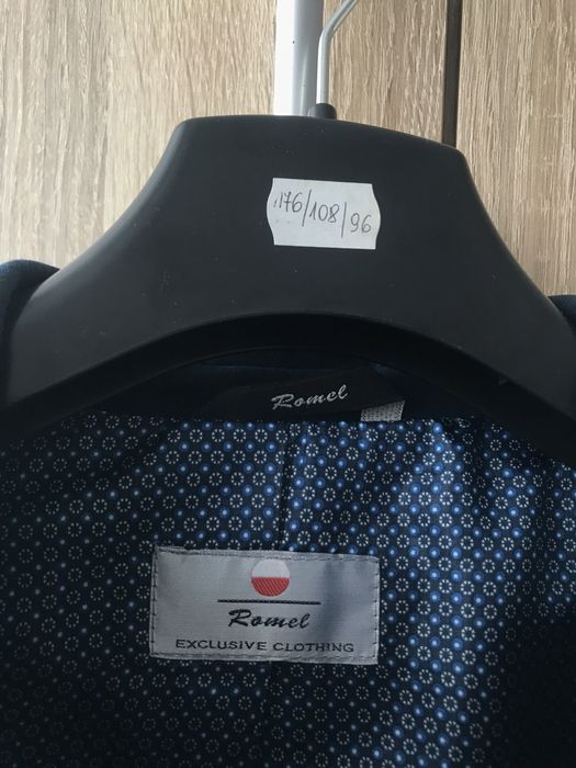 Granatowy Garnitur Męski