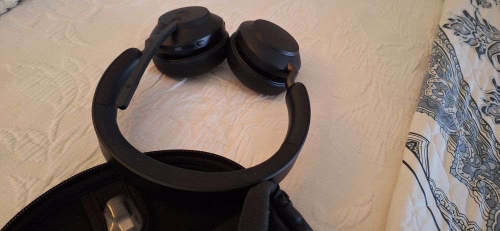 Jabra  Evolve2 65 headset
