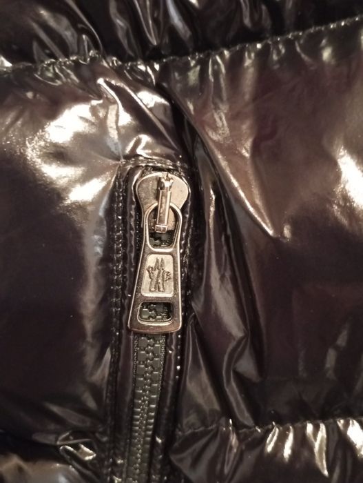 Damska krótka pikowana puchowa kurtka - Moncler