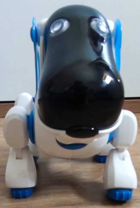 Cão Robot Interactivo