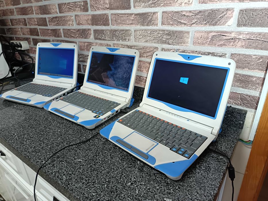 3 Portateis Magalhães versão 2 todos a funcionar