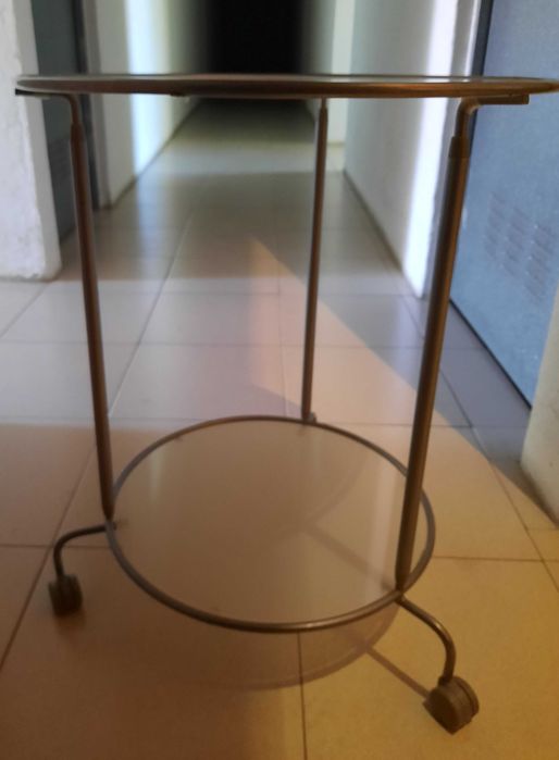 Mesa apoio sala ou quarto