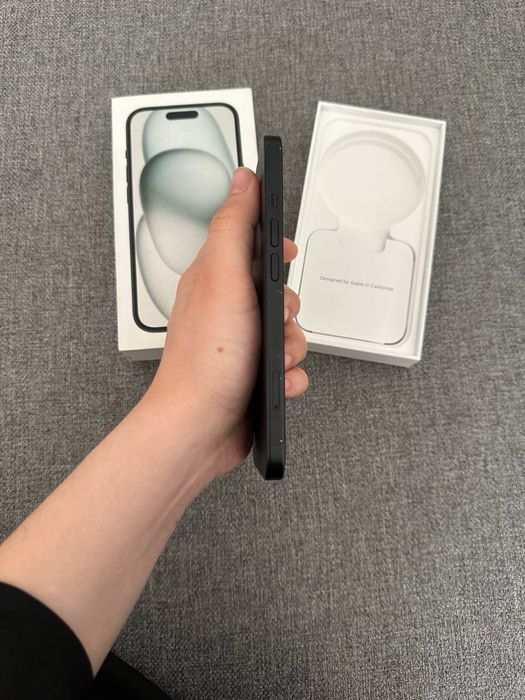 iPhone 15 – 82% Bateria, Stan 9.5/10, Bardzo Dobry