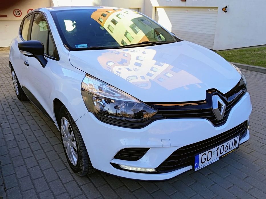 Renault Clio Pierwszy własciciel, zakupiłem go w polskim salonie/ nawigacja