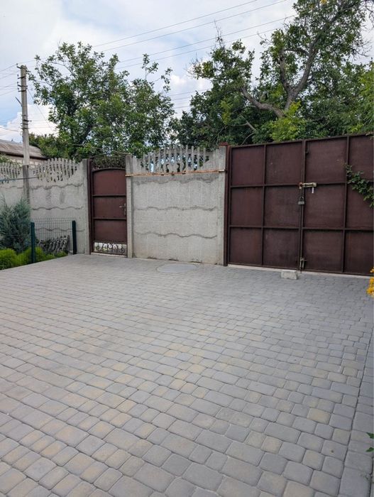Продаж будинку вул Ялинкова