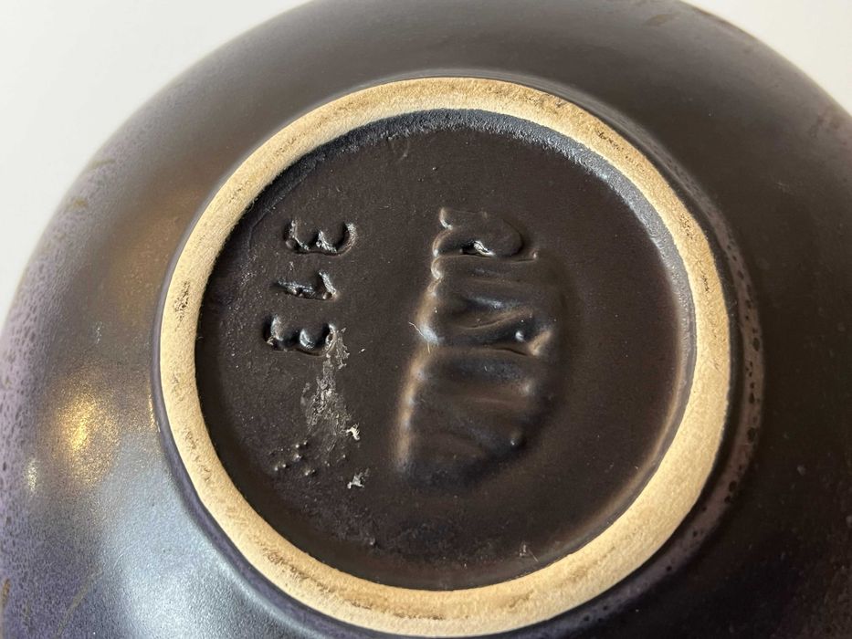 Fioletowo bordowy ceramiczny wazon Rusha 313.