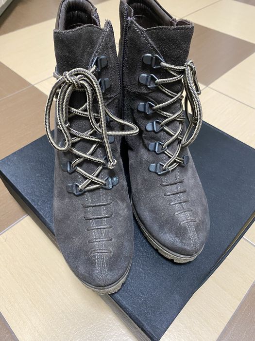 Черевики жіночі Chester. Італія.