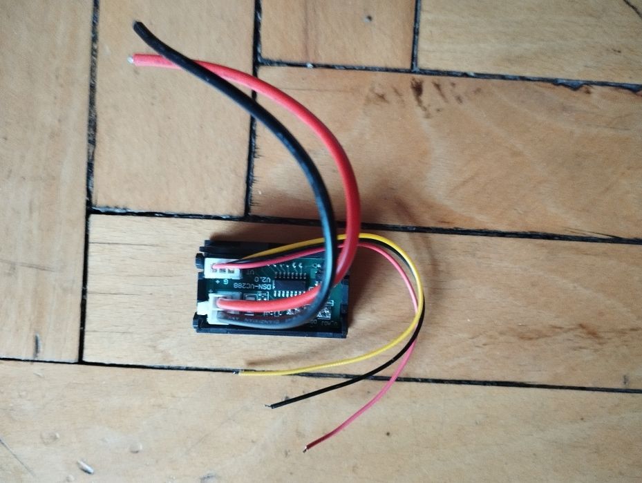 Вольтметр амперметр цифровий