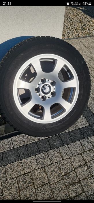 Alufelgi BMW r16 komplet z oponami zimowymi w stanie bardzo dobrym