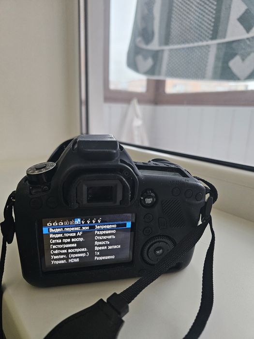 Продам Canon 6D + сумка карта 64