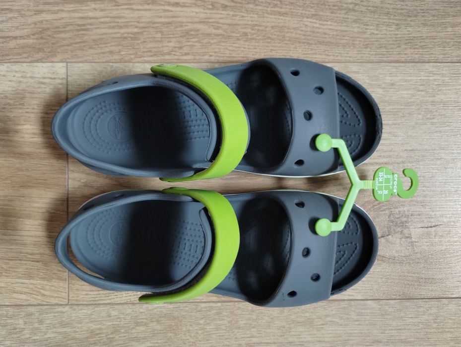Sandały Crocs rozmiar j2 33-34 stan bardzo dobry