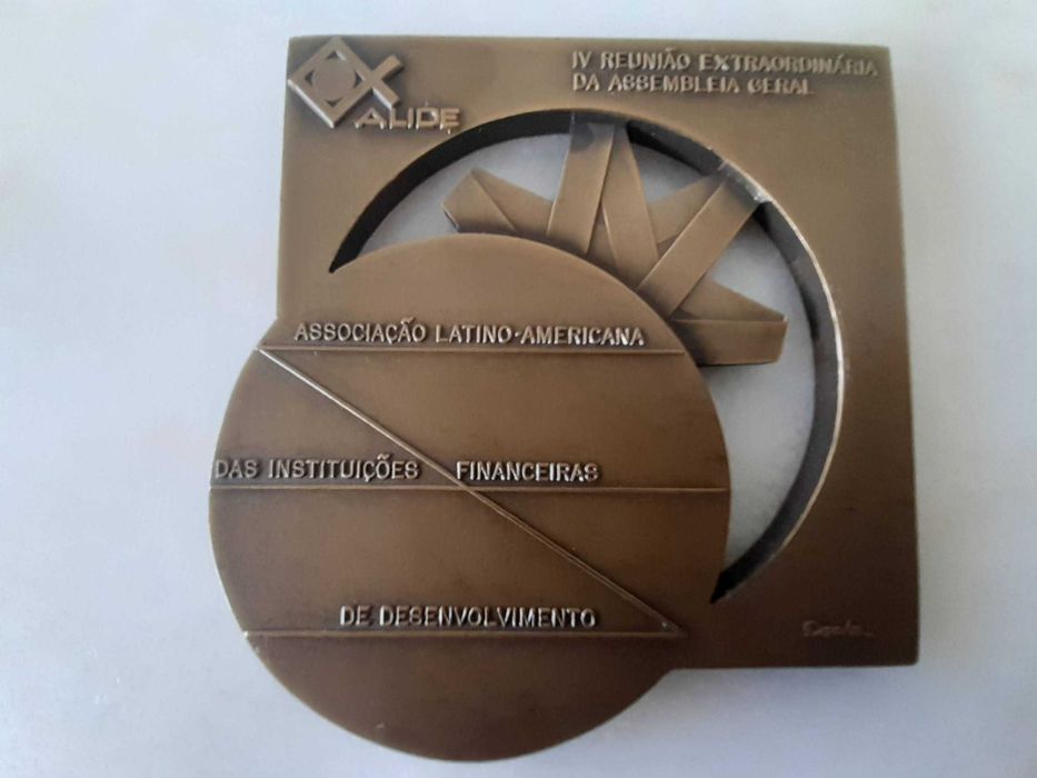 Medalha bronze Banco de Fomento Nacional 1983, excelente estado