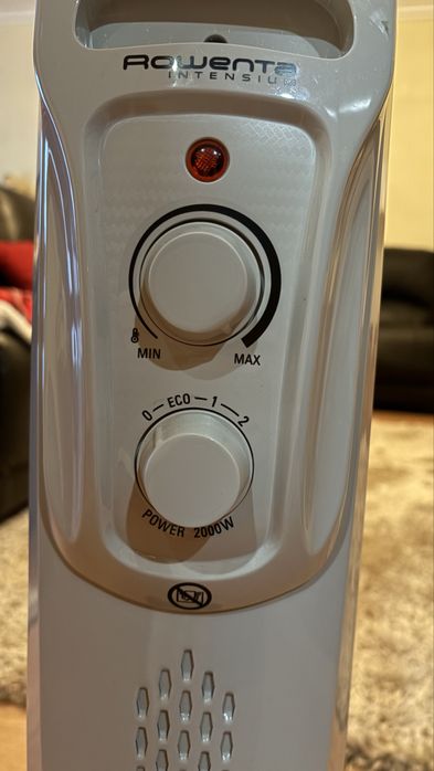Aquecedor a óleo, Rowenta como novo.