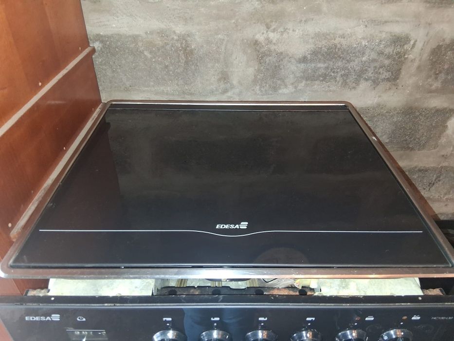 Vendo forno e placa com vidro temperado como novo