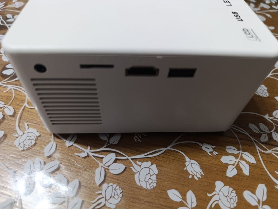 Проектор purshe HI-01 Bluetooth