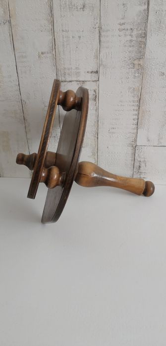 Ładny drewniany ścienny kwietnik - PRL