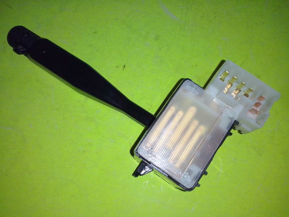 Manete / interruptor luzes Nissan Pickup D21 e Terrano I (NOVO)