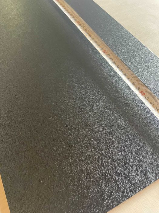 Продам ділові куски  чорного АБС пластику 3 мм