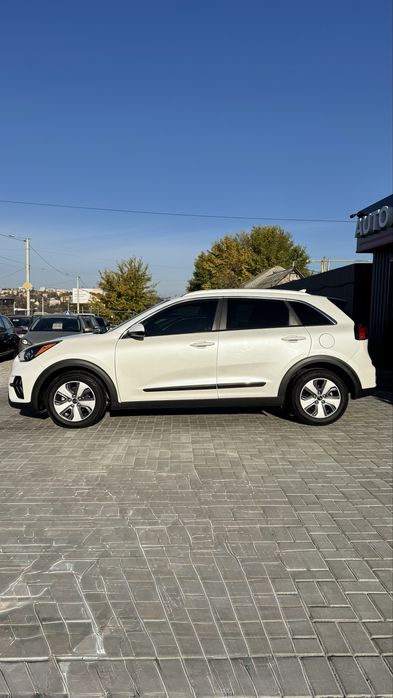 Доглянутий KIA NIRO КІА НІРО ECO HYBRID 2020 р 1,6 бенз/електро 6АКПП