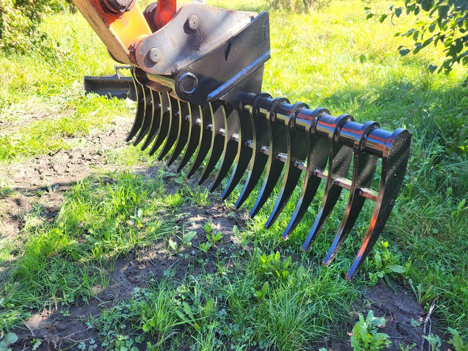 Paleciak widły do palet minikoparka Koparka JCB CAT Yanmar Kubota Volvo Wacker neuson bobcat  1700kg