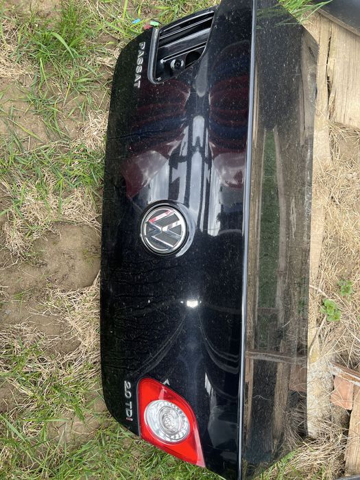 Кришка багажника Volkswagen Passst B 6