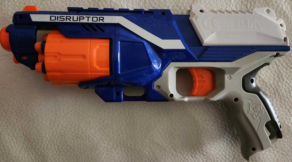 Lançador de dardos NERF Elite - Disruptor, em bom estado
