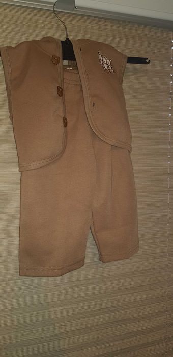 Spodenki z kamizelka z kapturem- rozmiar S