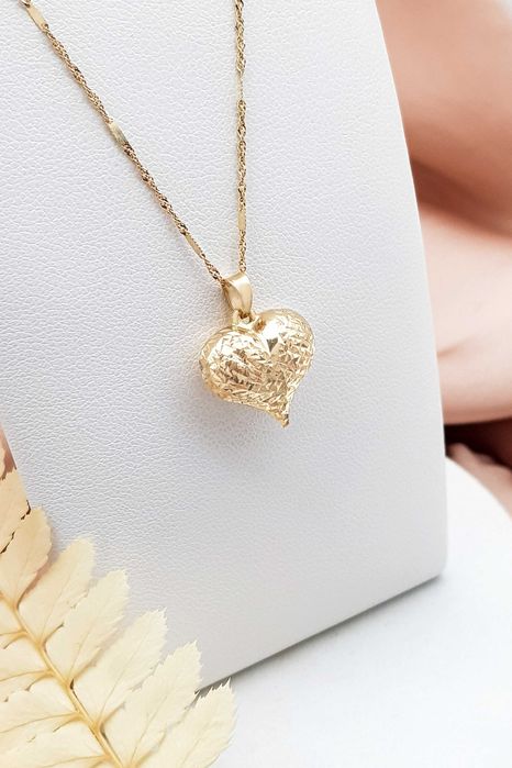 Złota zawieszka do łańcuszka diamentowane symetryczne serce pr. 585