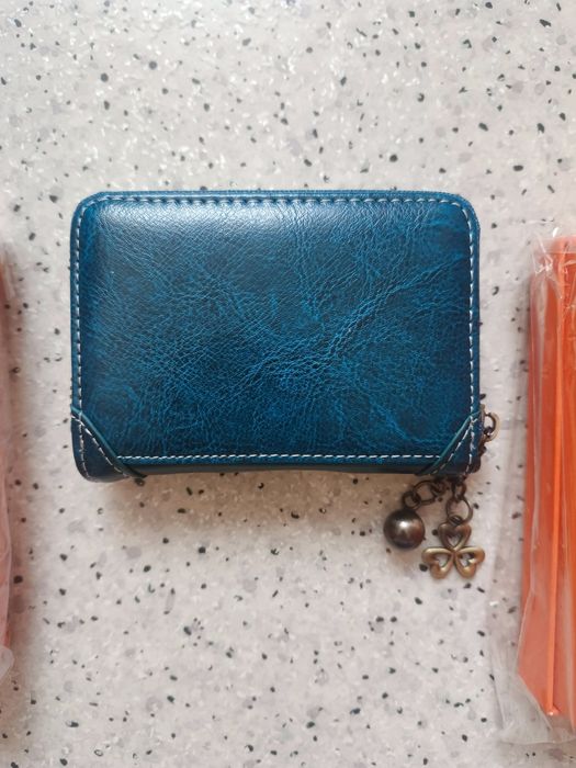 Nowe etui na karty płatnicze, dokumenty