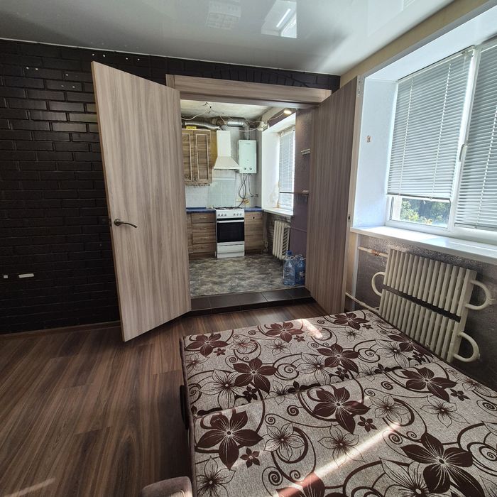 Сдам 2х ком квартиру по Аношкина