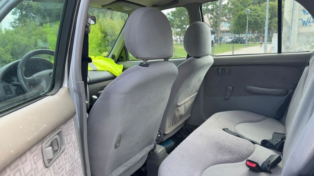 Nissan Micra 2001 – 123.000 km – Gasolina