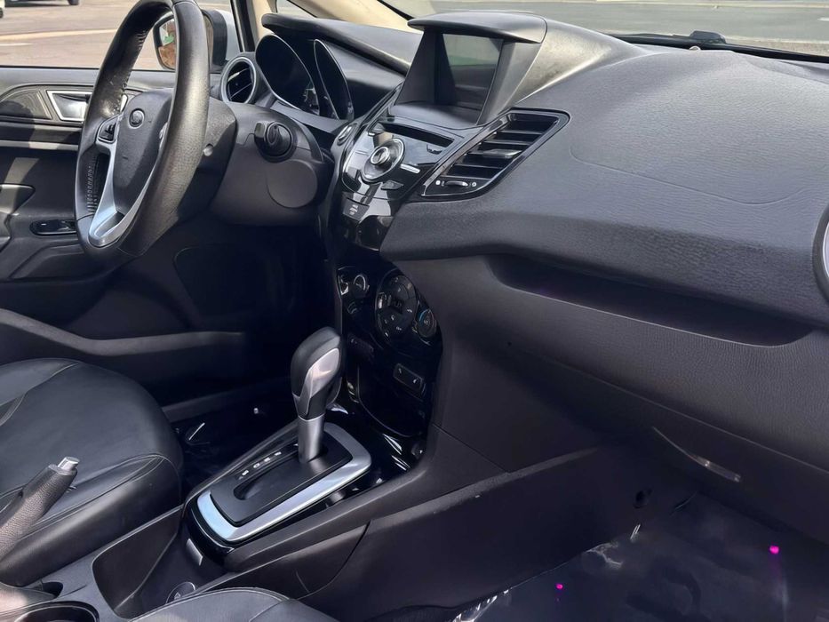 Ford Fiesta Titanium      2016