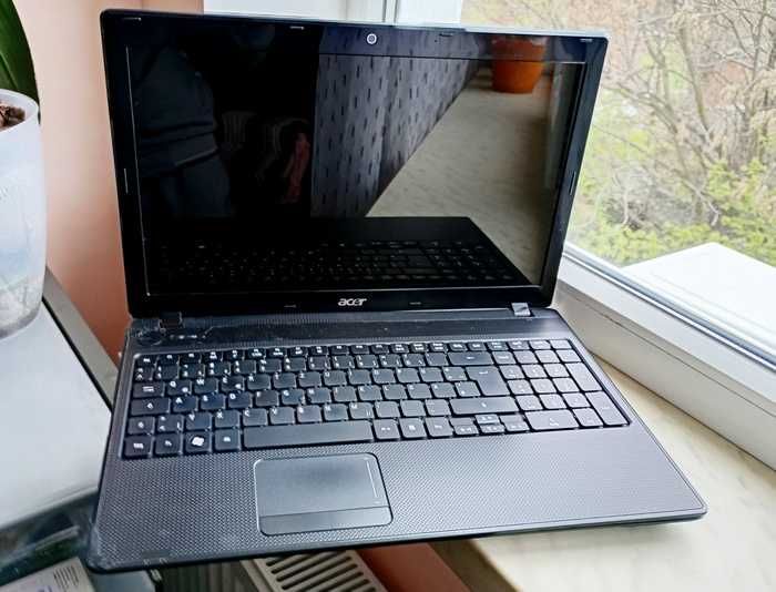 Ноутбук Acer Aspire 5742G  диагональ 15.6"