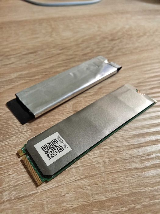 SSD NVMe 1TB Intel PRO 1000GB M2