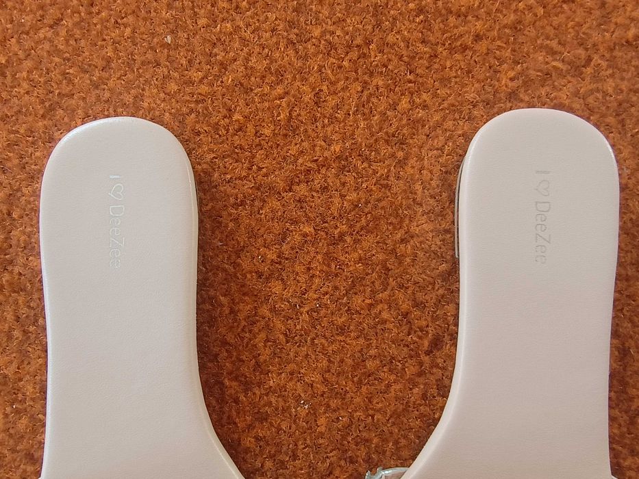 Klapki rozmiar 39 (38,5)