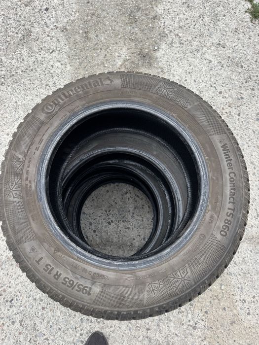 Продам комплект резини 195/65 r 15 CONTINENTAL  Winter Contact TS860