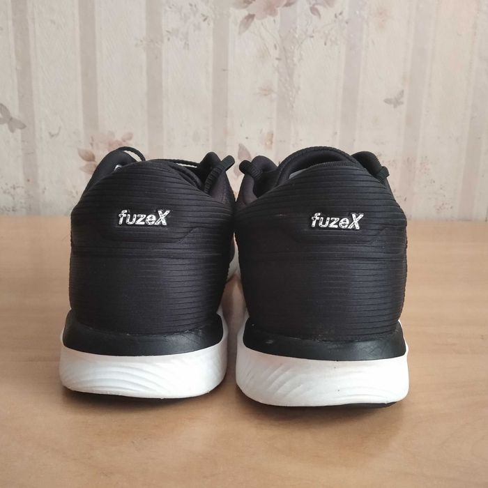 Profesjonalne buty biegowe ASICS FUZEX RUSH  roz.eu-39.5