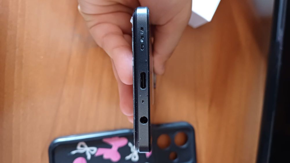 Oppo A40 em ótimas condições
