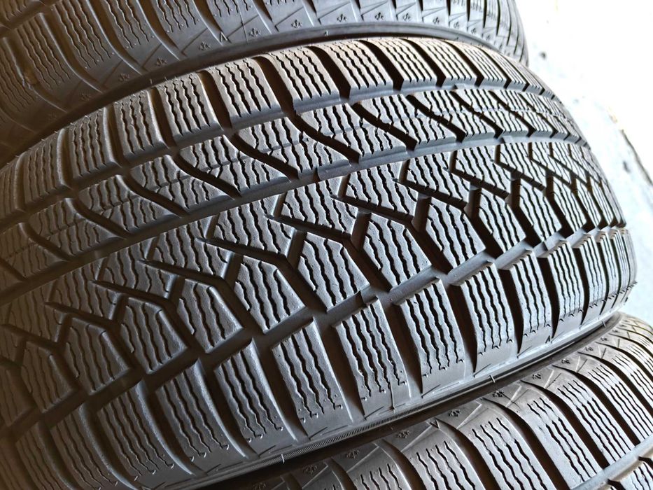 Шини зимові R17 225/55 101V XL Goodride комплект не дорого продам