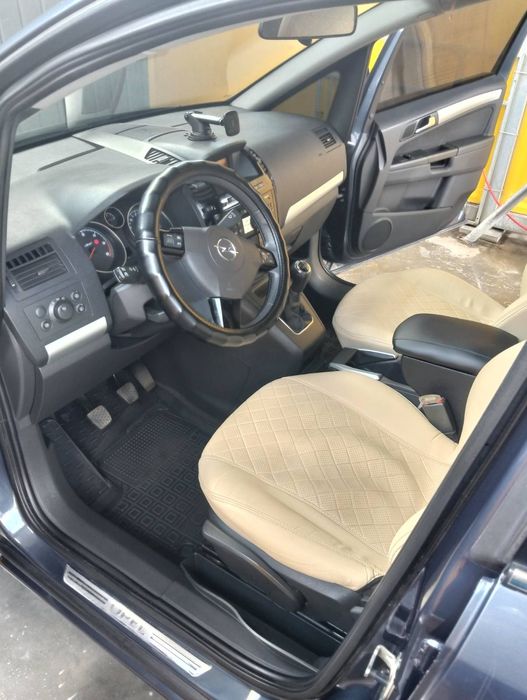 Зафіра 2010 дизель 1.7 з Німеччини