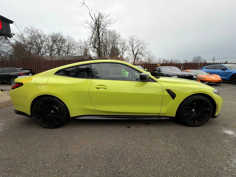 BMW M4 Competition      2021