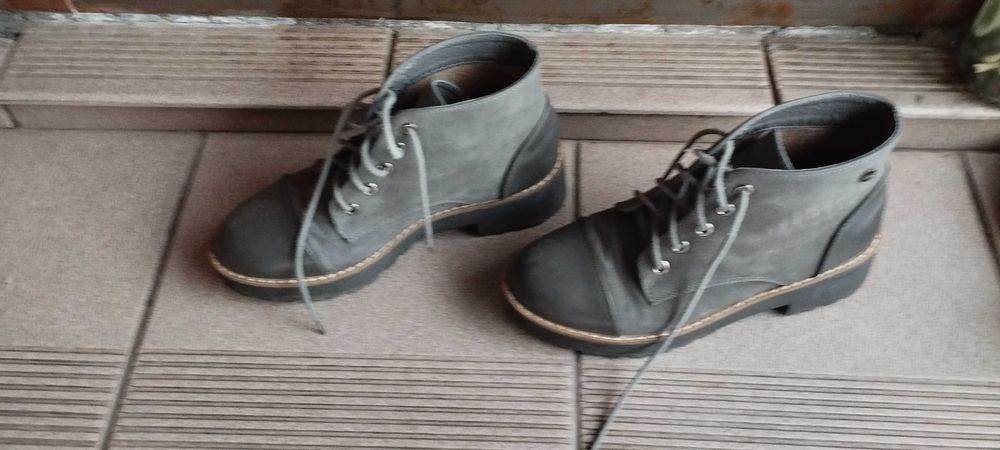 Piękne buty 38 damskie
